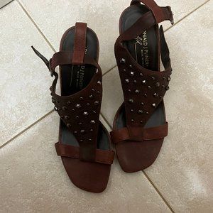 Donald J. Pliner Heel Size 9.5